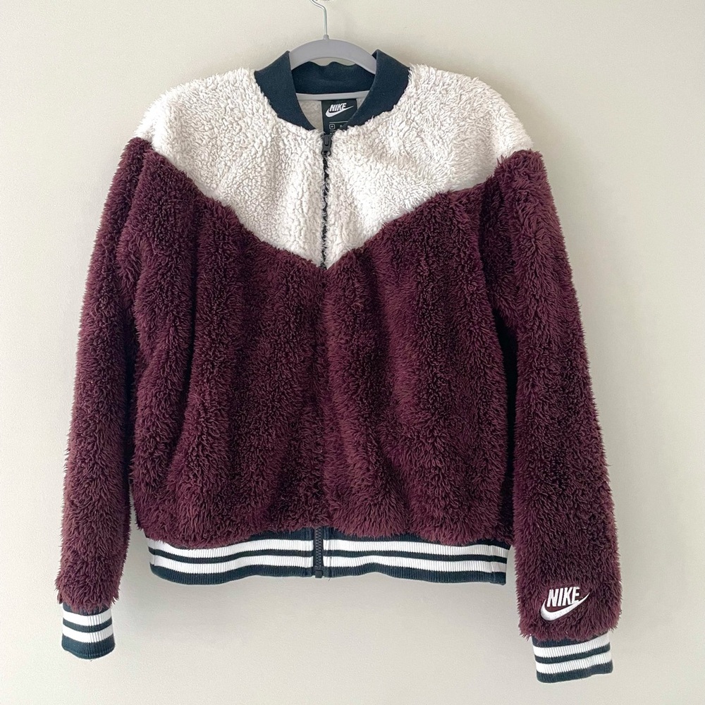 Nike Women's Burgundy and Cream Sherpa Jacket Pockets Zipper